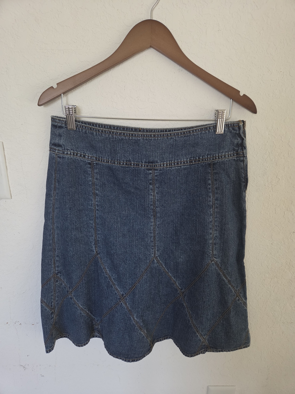 Axcess Vintage Y2K Denim Mini Skirt Size 6 Diamond Stitching Side Zip Boho